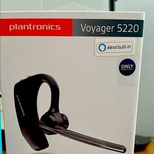 Brand New Plantronics Voyager 5220